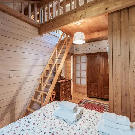 Chalet Hibou, Large With Mountain Views And Close To Slopes Saint-Chaffrey